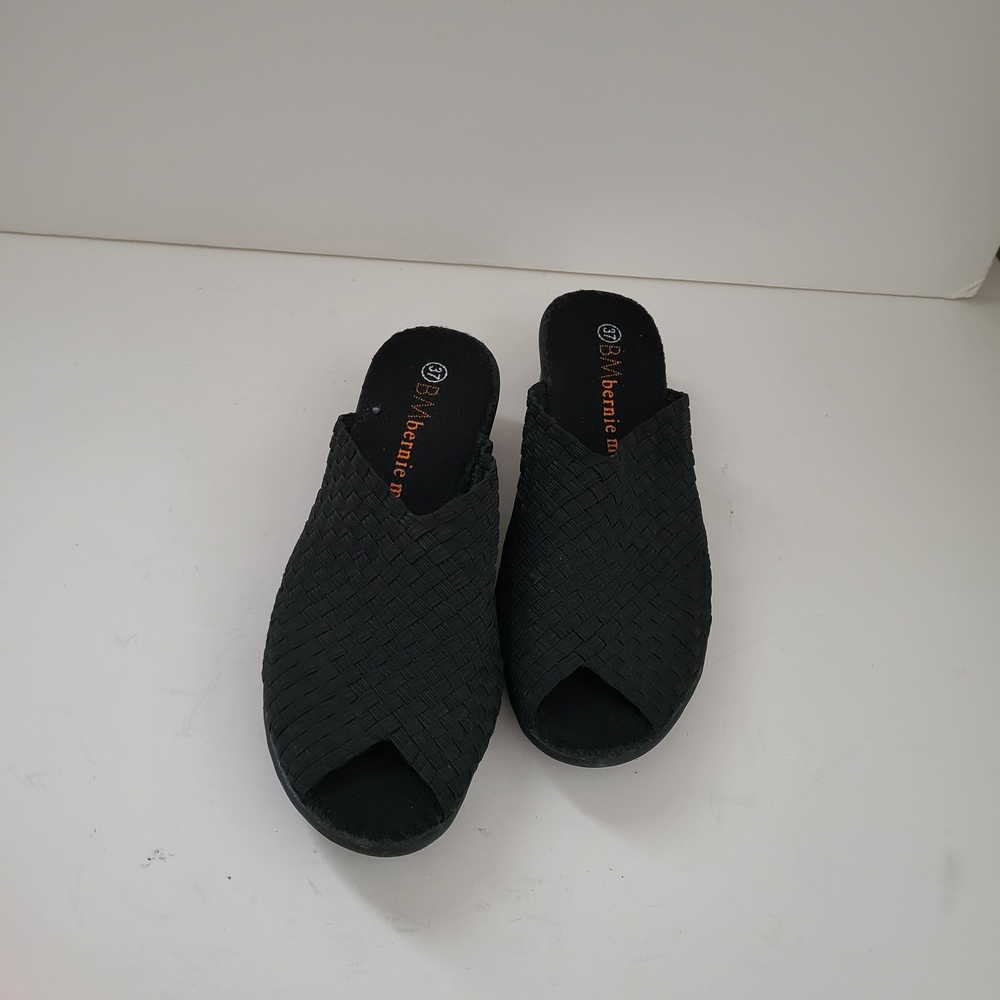 NEW bernie mev. Black Woven Mules